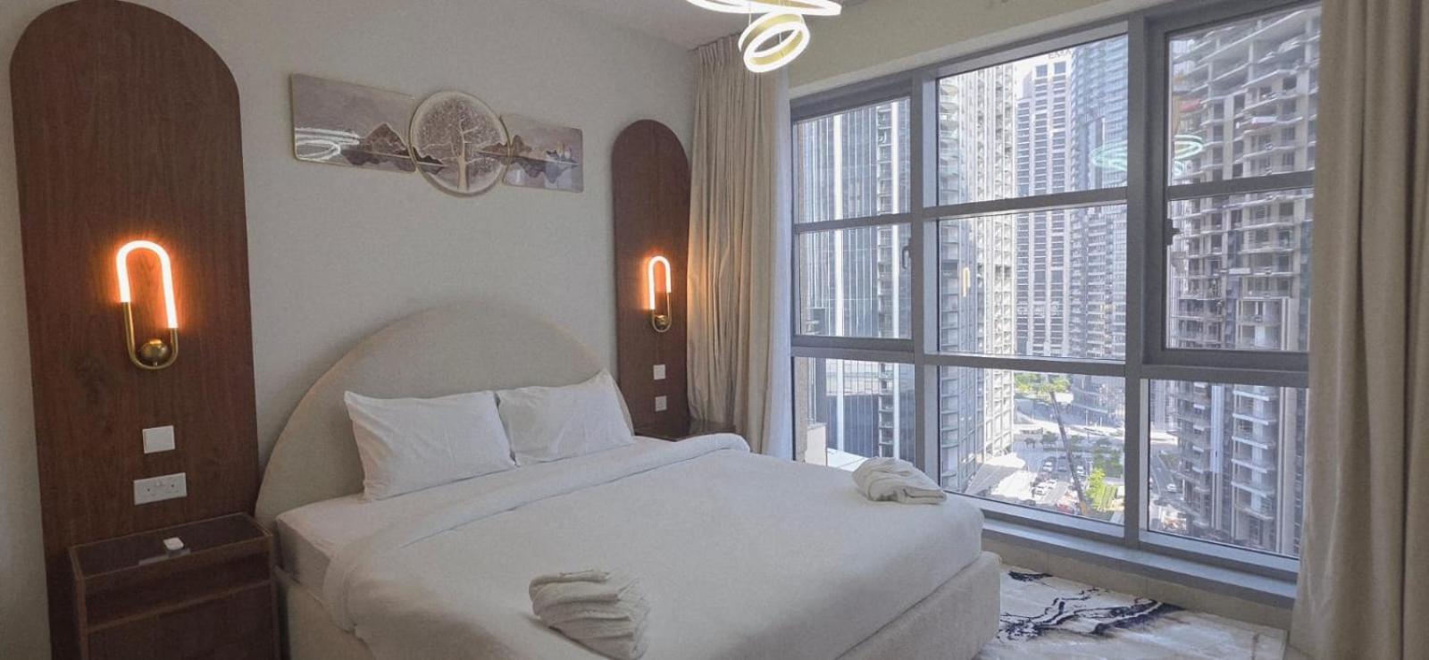 13stnd- Luxury 2bhk - Near Burj Khalifa - Free Parking - Downtown Apartment Dubai