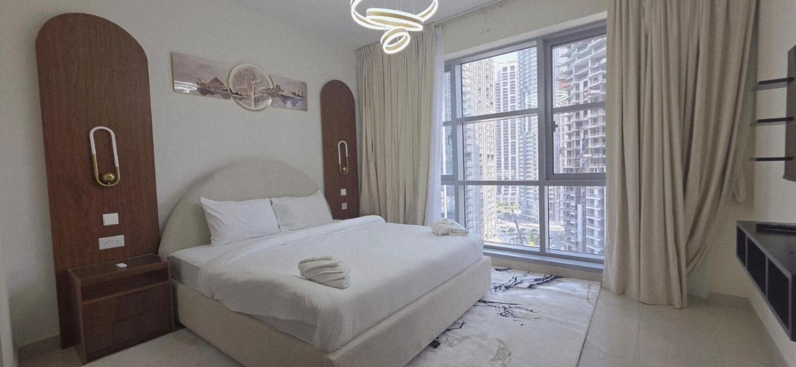 Apartment 13stnd- Luxury 2bhk - Near Burj Khalifa - Free Parking - Downtown Dubai
